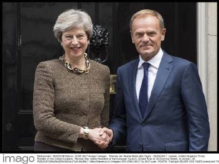 Themen der Woche Bilder des Tages . 26 09 2017. London, United Kingdom. Prime Minister of the United Kingdom, Theresa May meets President of the European Council, Donald Tusk at 10 Downing Street, in London, UK.  xBenxStevensx xi-Imagesx IIM-15961-0017