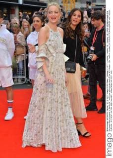 October 7, 2017 - London, London, UK - London, UK. EMMA STONE attends the European film premiere of Battle Of The Sexes showing as part of the BFI London Film Festival. London UK - ZUMAl94_ 20171007_zaf_l94_004 Copyright: xRayxTangx