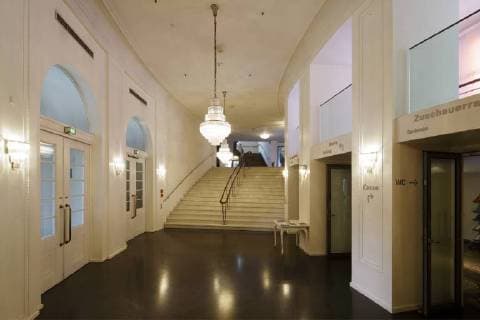 State Theatre in Mainz Rhineland Palatinate Huge House Vestibule Entrance hall Chandeliers Staircase Staircase only to editorial Use D Mainz Rhine Rhine Main Area Rhineland Rhineland Palatinate State Theatre Mainz Schauspielhaus Music Theatre Dance T