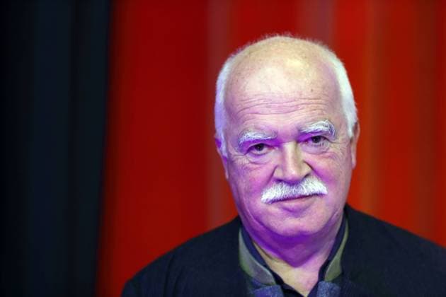 ger Berlin Peter Gauweiler German Lawyer and former CSU Politicians in the Urania at a Reading with Sahra Wagenknecht German Economist Publicist and Politician the left Titles courageous against the Stream above Goethe the makes and the Future