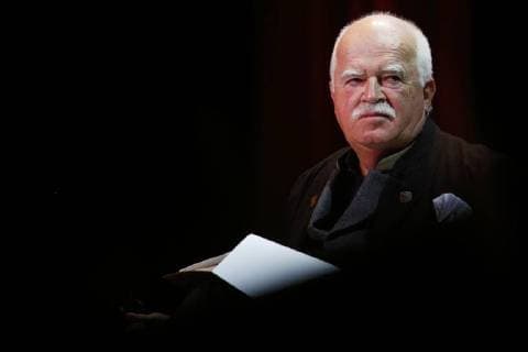 ger Berlin Peter Gauweiler German Lawyer and former CSU Politicians in the Urania at a Reading with Sahra Wagenknecht German Economist Publicist and Politician the left Titles courageous against the Stream above Goethe the makes and the Future