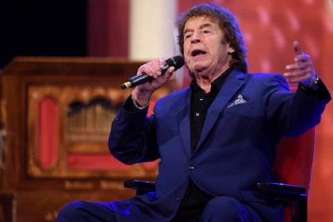 Music knows no boundaries with Tony Marshall on 07 01 2018 at the Stadttheater in Sulingen Tony Marshall of some of his few recent appearances before his 80 birthday photo of osnapix music knows no boundaries with Tony Marshall MT