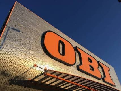 Logo of the OBI DIY store chain through a subsidiary in Hamburg 09 02 2018