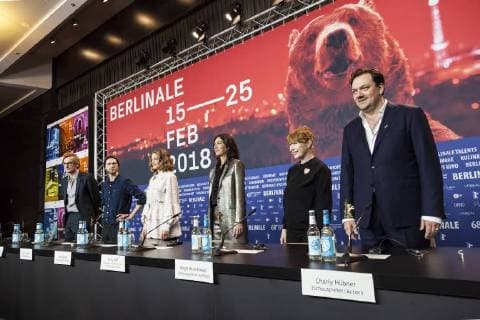 Karsten Stöter Robert Gwisdek Marie Bäumer Emily Atef Birgit Minichmayr Charly Hübner at the press conference for the premiere of 3 days in Quiberon on the Berlinale on 19 2 2018 in Berlin Karsten Stöter Robert Gwisdek Marie Bäumer Emily Atef Birgit Minichmayr Charly Hübner on the Press Conference for the premiere of 3 days in Quiberon on the Berlinale on 19 2 2018 in Berlin