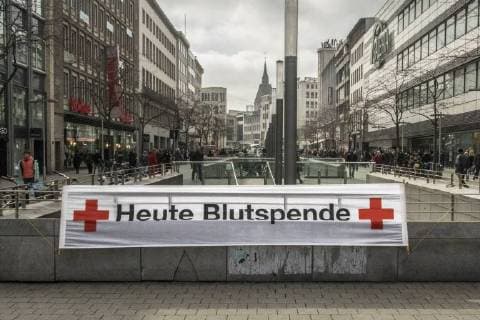Today blood donation banner in Hanover seen on 26 03 2018