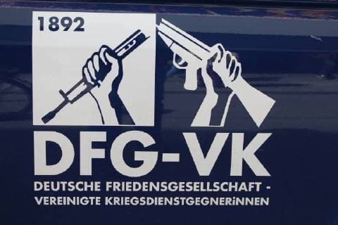 Stuttgart Ostermarsch Demo and rally of the peace network Baden Wuerttemberg in Stuttgart 31 03 2018 DFG VK German peace society united war gun opponents Copyright: xHauenschildx xEibner-Pressefotox EP_rhd