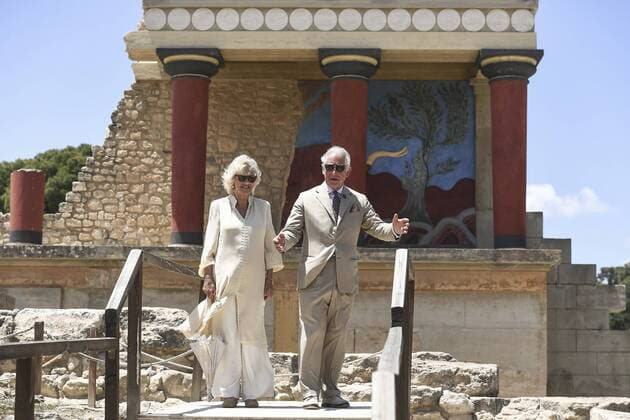 Entertainment Bilder der Woche KW 19 Entertainment Bilder des Tages Bilder des Tages (180511) -- CRETE, May 11, 2018 -- Britain s Prince Charles (R), Prince of Wales, and his wife Camilla, Duchess of Cornwall, visit the Knossos Archaeological Site in Crete, Greece, on May 11, 2018. They arrived in Athens on Wednesday on a three-day official visit to Greece, the birthplace of Prince Charles father. ) (zxj) GREECE-CRETE-PRINCE CHARLES ArisxMessinis
