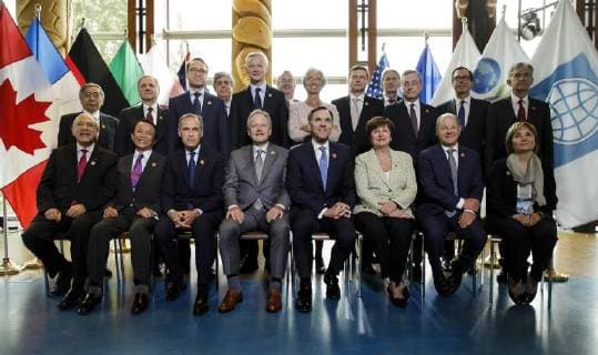 Family photo with Federal Finance Minister Olaf Scholz 2 v r front SPD at G7 Meeting of finance ministers and central bank governors in Whistler Canada 01 06 2018 Whistler Canada Copyright: xThomasxKoehler photothek.netx
