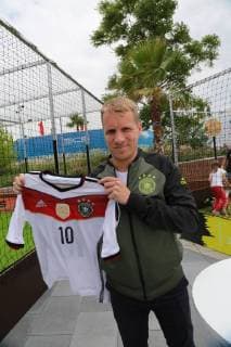 Oliver POCHER plays football against fans Vienna SCS Multiplex 15 06 2018 Oliver POCHER
