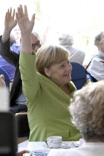 Angela Merkel visiting the nursing home St Johannisstift Paderborn 16 07 2018 Foto:xJ.xKrickx xFuturexImage