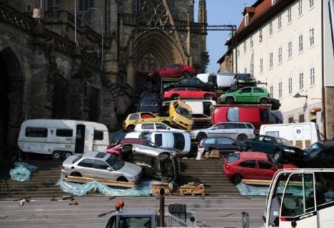 Erfurt Building Domstufenfestspiele 23 07 18 Erfurt Press appointment to build the Domstufenfestspiele 2018 will see the opera Carmen by George Bizet in the picture looking at the scrap cars and the caravans on the cathedral steps