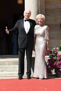 Edmund Stoiber and his wife Karin at the opening of the Bayreuth Festival on 25 07 2018 at the Festspielhaus in Bayreuth Bayreuth Wagner Festival with the Lohengrin premiere in 2018