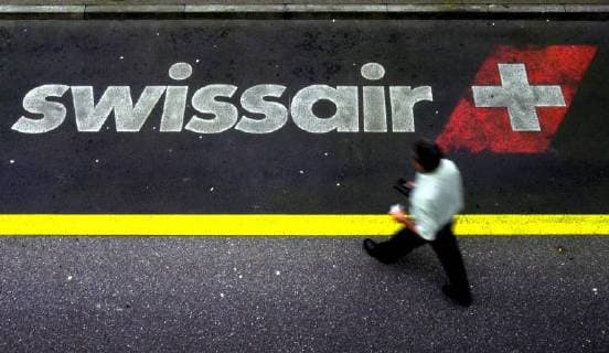 BRU42 - - ZURICH, SWITZERLAND: A logo of SWISSAIR, pictured at Zurich s Airport, where a Belgian delegation came to meet SAir Group CEO Mario Corti, this Thursday 28 June 2001. BENOITxDOPPAGNE  x663257x