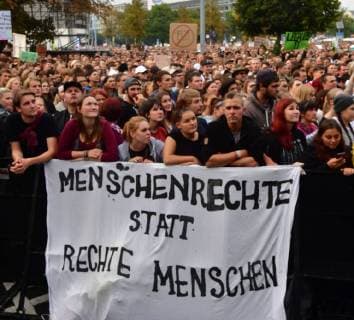 To the concert against xenophobia and racism in Chemnitz are according to the city administration on early Monday evening 03 09 18 approximately 50,000 humans come to the free event under the motto we are more in the city center had invit Copyright: epd-bild WolfgangxSchmidt EDITORIAL USE ONLY
