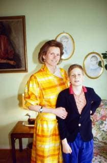 von Preußen Prinzessin Donata von Preußen mit Sohn Georg Friedrich, Prinz von Preußen, in Fischerhude, Deutschland 1986. Princess Donata of Prussia with her son Georg Friedrich, Prince of Prussia, at Fischerhude, Germany 1986. Copyright: WolfgangxKühn UnitedArchives100575