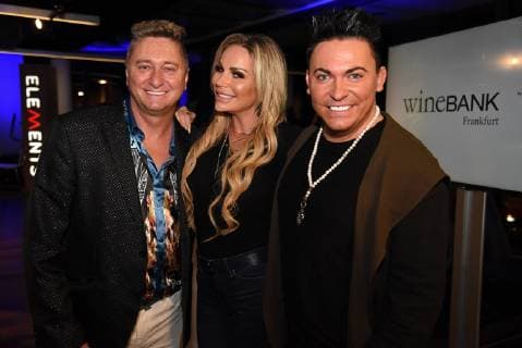 10 10 2018 xkhx ENG Frankfurt Fitness Studio Elements WINE meets FITNESS Model Gina Lisa Lohfink with Hubert Fella and Matthias Mangiapane