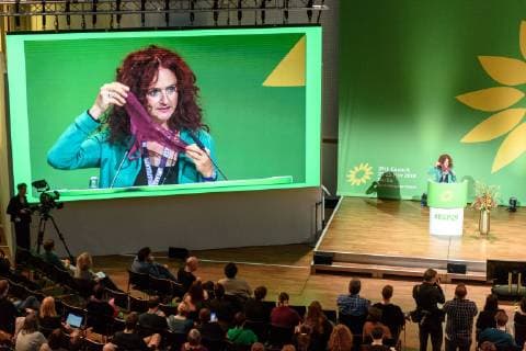 29 Council of the European Greens Germany Berlin 23 11 2018 Brigitte Foppa Green Group Gruppo verde Grupa verda South Tyrol speaks at 29 Council of the European Greens on the podium on Sexism Berlin Berlin Germany