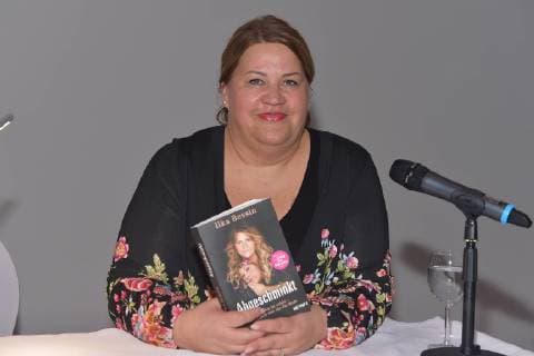 Book reading by Ilka Bessin Cindy from Marzahn Art Figure Book reading by Ilka Bessin Book reading and text ABGESCHMINKT life is beautiful from simple was not the speech of Ilka Bessin Cidy from Marzahn at the Mercure Hotel MOA Berlin and Hotel Gendarm nouveau on 07 12 2018