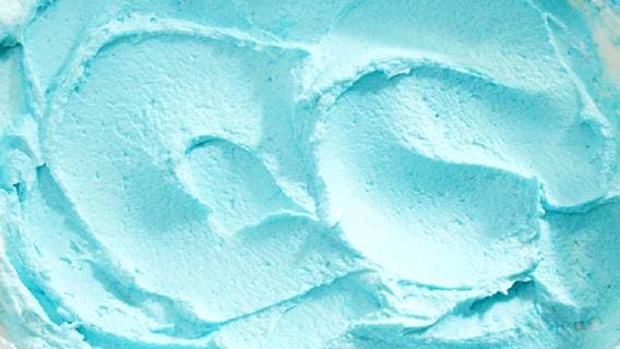 Close Up of Creamy Blue Swirled Ice Cream in Vat, Full Frame Background  Copyright: xfoodandmorex Panthermedia14411895