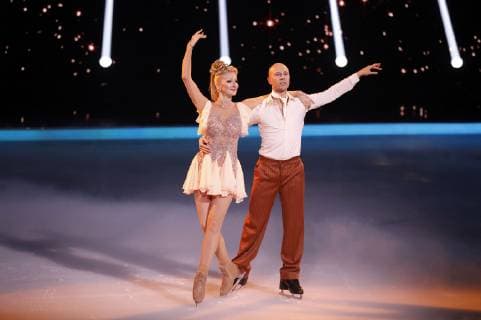 Desiree Nick and Alexander Gazsi in the 1 live broadcast of the Sat 1 Show Dancing on Ice in the MMC Studios Cologne 06 01 2018 Foto:xC.xHardtx xFuturexImage