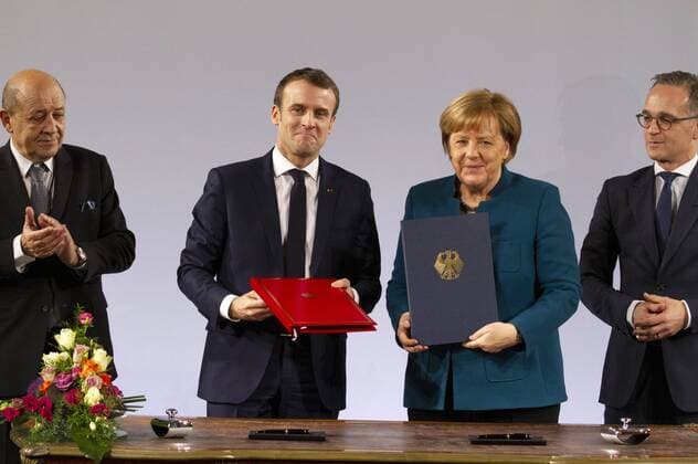Jean Yves Le Drian Emmanuel Macron Angela Merkel and Heiko Maas at the renewal of the German-French friendship contract in the Aachen City Hall 22 01 2019 Foto:xR.xSchmiegeltx xFuturexImage