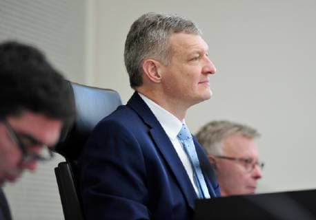 Plenary session of the Saarland Landtag on Wednesday 13 02 2019 in Saarbrücken The members of the Saarland Landtag deal, among other things, with a draft law of the AfD to combine the Saarland administration into a single administrative district In the picture President of the Landtag Stephan Toscani bub