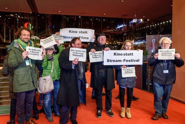 Festival visitors protest against the Neflix production Elisa y Marcela during the premiere of the film that runs in the Berlinale competition snapshot photography F Boillot