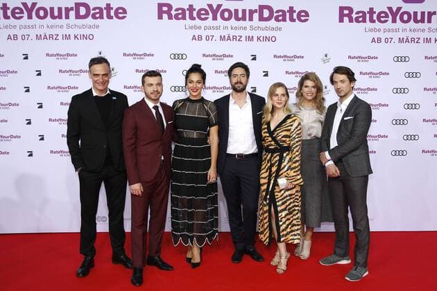 Anatole Taubman Edin Hasanovic Nilam Farooq director David Dietl Alicia from Rittberg Anke Engelke and Marc Benjamin the actors at the Rate Your Date film premiere on 26 2 2019 in Berlin Rate Your Date film premiere in Berlin