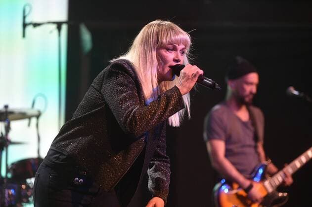 Anna Loos 18 November 1970 in Brandenburg an der Havel is a German actress and singer She gives her first unplugged solo concert here on Wednesday 13 3 2019 in Studio 1 of the Saarländischer Rundfunk in Saarbrücken bub