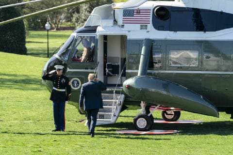 President Trump Departs the South Lawn . President Donald J. Trump salutes as he boards Marine One on the South Lawn of the Wednesday morning, April 10, 2019, for the start of his trip to Texas Crosby U.S. - ZUMAz03_ 20190410_sha_z03_285 Copyright: xWhitexHousex