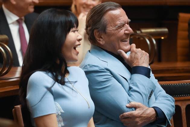 Hanover 24 04 2019 Reception of the City of Hanover for former Chancellor Gerhard Schröder on his 75th birthday in the New Town Hall former Chancellor Gerhard Schröder with his wife Soyeon Kim