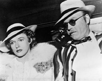 CITIZEN KANE Citizen Kane USA 1941 Orson Welles ORSON WELLES (Charles Foster Kane), DOROTHY COMINGORE (Susan Alexander Kane), in einer Filmszene aus Citizen Kane , 1941. Regie: Orson Welles aka. Citizen Kane CITIZEN KANE USA 1940 Copyright: KPA !AUFNAHMEDATUM GESCHÄTZT! Nur redaktionelle Nutzung im Zusammenhang mit dem Film. Editorial usage only and only related to the movie. Im Falle anderer Verwendungen, kontaktieren Sie uns bitte. For other uses, please contact us. UnitedArchives00650679
