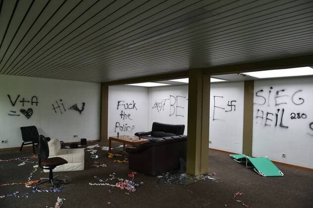 A film location of the Saarland crime scene has once again become a real crime scene over the past few days Several young people have devastated the police station housed in a vacant building in Sulzbach Pictures from Thursday 2 5 2019 Effects on the next crime scene The consequences of the SR, however, have not been as the SR bub
