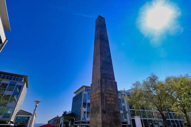 11 05 2019 xkhx Kassel the Documenta Obelisk of the artist Olu Oguibe has a new location Treppenstraße Florentiner Platz the obelisk bears the inscription I was a stranger and you have accommodated me at its base