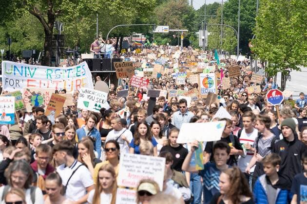 Fridays for Future worldwide action day Demonstration in Hamburg Fridays for Future worldwide action day Demonstration in Hamburg , Hamburg Hamburg Germany Heiligengeistfeld