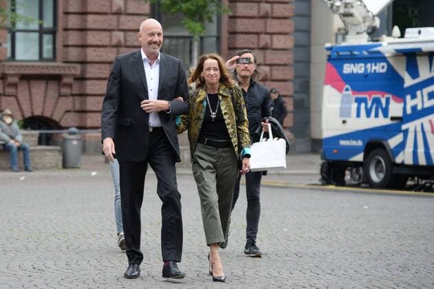 Bremen, 26 May 2019 Carsten Meyer Heder CDU is the winner of the Bremen election His supporters celebrated the IT entrepreneur and political novice shortly after the announcement of the first forecasts He came together with his wife Anja shortly after 6 p.m. to the election party in the Old Market Hall of Bremen CDU wins the citizens election, Bremen Bremen Germany