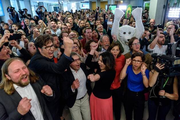 Anton Hofreiter, Michael Kellner, Sven Giegold, Annalena Baerbock, Katrin Göring Eckardt, Hannah Neumann are happy about the good election results in the European Parliament elections at the election party of Bündnis 90 Die Grünen in Berlin snapshot photography F Boillot