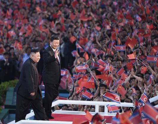 190620 PYONGYANG, June 20, 2019 Xinhua Xi Jinping, general secretary of the Central Committee of the Communist Party of China CPC and Chinese president, and his wife Peng Liyuan, accompanied by Kim Jong Un, chairman of the Workers Party of Korea WPK and chairman of the State Affairs Commission of the Democratic Pe  - XxjpbeE007042_20190621_PEPFN0A001 Copyright: xx
