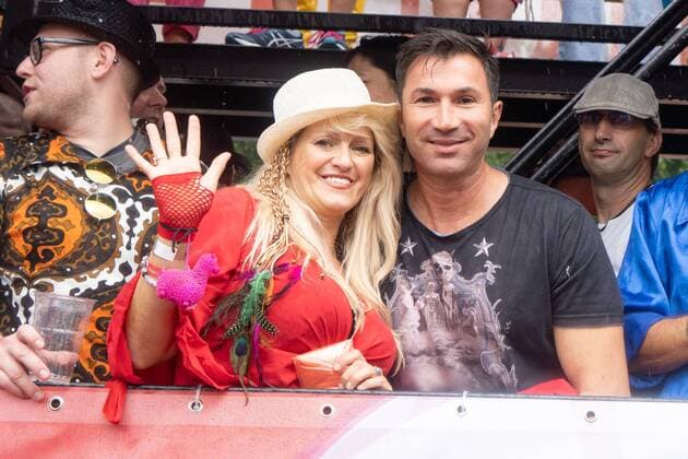 Schlagermove 2019 in Hamburg honors the recently deceased Costa Cordalis in the presence of son Lucas Cordalis with Sabrina Lange on the BILD Truck Schlagermove 2019 in Hamburg honors the recently deceased Costa Cordalis in the presence of son Lucas Cordalis, Hamburg Hamburg Germany St Pauli