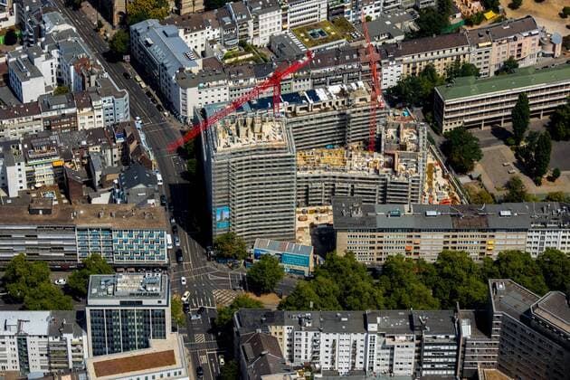 Aerial photograph of the construction site for the construction of a new multi-family house residential complex of PANDION AG on Klosterstraße Oststraße and Hotel Nikko Düsseldorf Immermannstraße in Düsseldorf in the state of North Rhine-Westphalia, Germany ACHTUNGxMINDESTHONORARx60xEURO