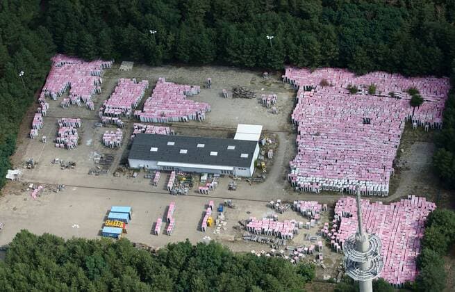 Aerial photos MICHENDORF, 04 08 19, Collection point for telephone booths Telekom site pink telephone booths are stored in a forest near Michendorf and are available for sale Phone booths Cemetery