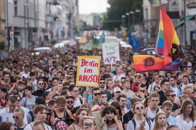 Berlin, 23 Hanfparade 2019 The picture shows the demonstration and a sign with Berlin in intoxication The organisers of the demonstration demand the legalisation of cannabis as a raw material, medicine and luxury food in Germany Berlin Berlin Berlin Germany