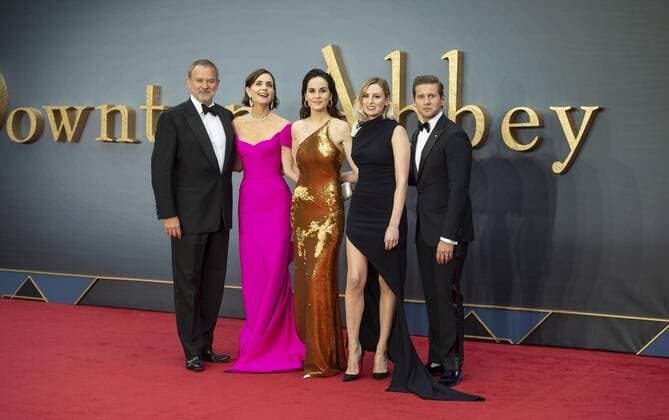 September 9, 2019, London, United Kingdom: Hugh Bonneville, Elizabeth McGovern, Michelle Dockery, Laura Carmichael and Allen Leech attend the World Premiere Of Downton Abbey at Leicester Square in London. London United Kingdom - ZUMAs197 20190909_zaa_s197_209 Copyright: xGaryxMitchellx
