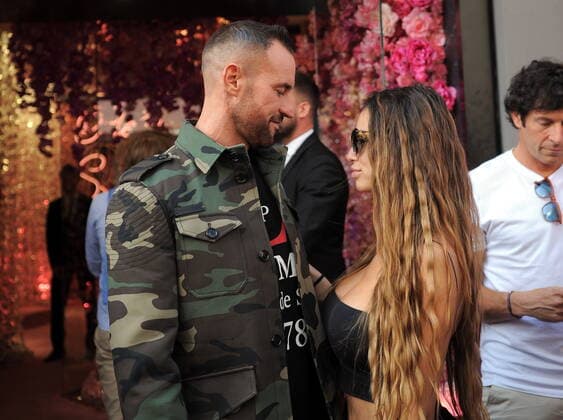Milan, Philipp Plein and girlfriend at the center Philipp Plein strolls through the downtown streets with his girlfriend Andrea. The two, after a walk and some kisses exchanged among the people, go to the showroom set up for the fashion week. They leave after an hour and return to the hotel.  Copyright: xMimmoxCarrierox xIPAx xMimmoxCarrierox
