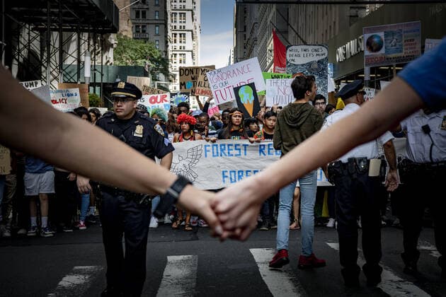 The 16 year old Swedish climate activist Greta Thunberg lead the climate demonstration Fridays for Future in New York, USA 20 Sept 2019 Estimated 250,000 people marched in New York City as part of a global strike protesting climate change Organizers have estimated around four million people took to the streets in thousands of cities worldwide 2019 09 20 c WIXTRÖM PETER Aft  Copyright: xWIXTRÖMxPETER Aftonbladet TTx Greta Thunberg leads global climate strike