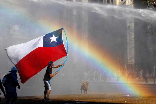 Santiago, November 2, 2019 Incidents in Plaza Italia during protests against the government of Sebastian Pinera Marcelo Hernandez Aton Chile, Santiago Chile Aton 367095  Copyright: MARCELOxHERNANDEZ ATONxCHILE