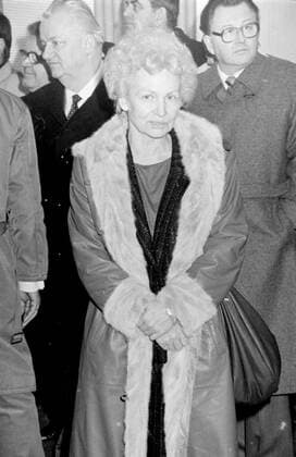 History 1988 Halle an der Saale Messehalle Peißnitz, Exhibition HfIF, Burg Giebichenstein Theme Play Equipment Tour with Margot Honecker from 1963 to 1989 she was Minister for National Education of the GDR Halle Saale Sachsen Anhalt Germany