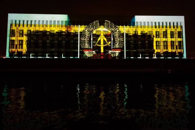 Berlin, 30 Years Fall of the Wall Mulitmedia Show at the Humboldt Forum Germany, Berlin 10 11 2019 Impressions of the video projection at the Humboldt Forum Berlin Humboldt Forum Berlin Germany are shown in the picture