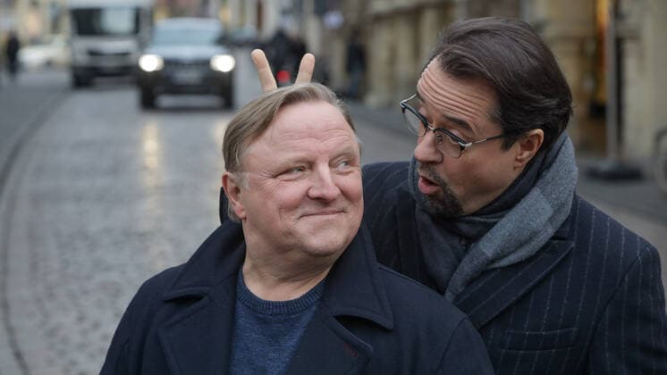 DEU, Germany, North Rhine-Westphalia, Münster, 14 11 2019 Press photo shoot on set from Münster crime scene Limbus Axel Prahl as Commissioner Frank Thiel and Jan Josef Liefers as Prof Karl Friedrich Boerne