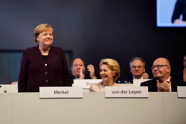 32 Party Congress Christian Democratic Union of Germany CDU, Leipzig 22 11 2019 Angela Merkel Chancellor of the Federal Republic of Germany, CDU li receives applause at CDU Party Congress in Leipzig 22 11 2019 Applauses include Ursula von der Leyen President of the European Commission and Deputy Chairwoman CDU Mitte and Peter Altmaier CDU, Federal Minister of Economics and Energy re